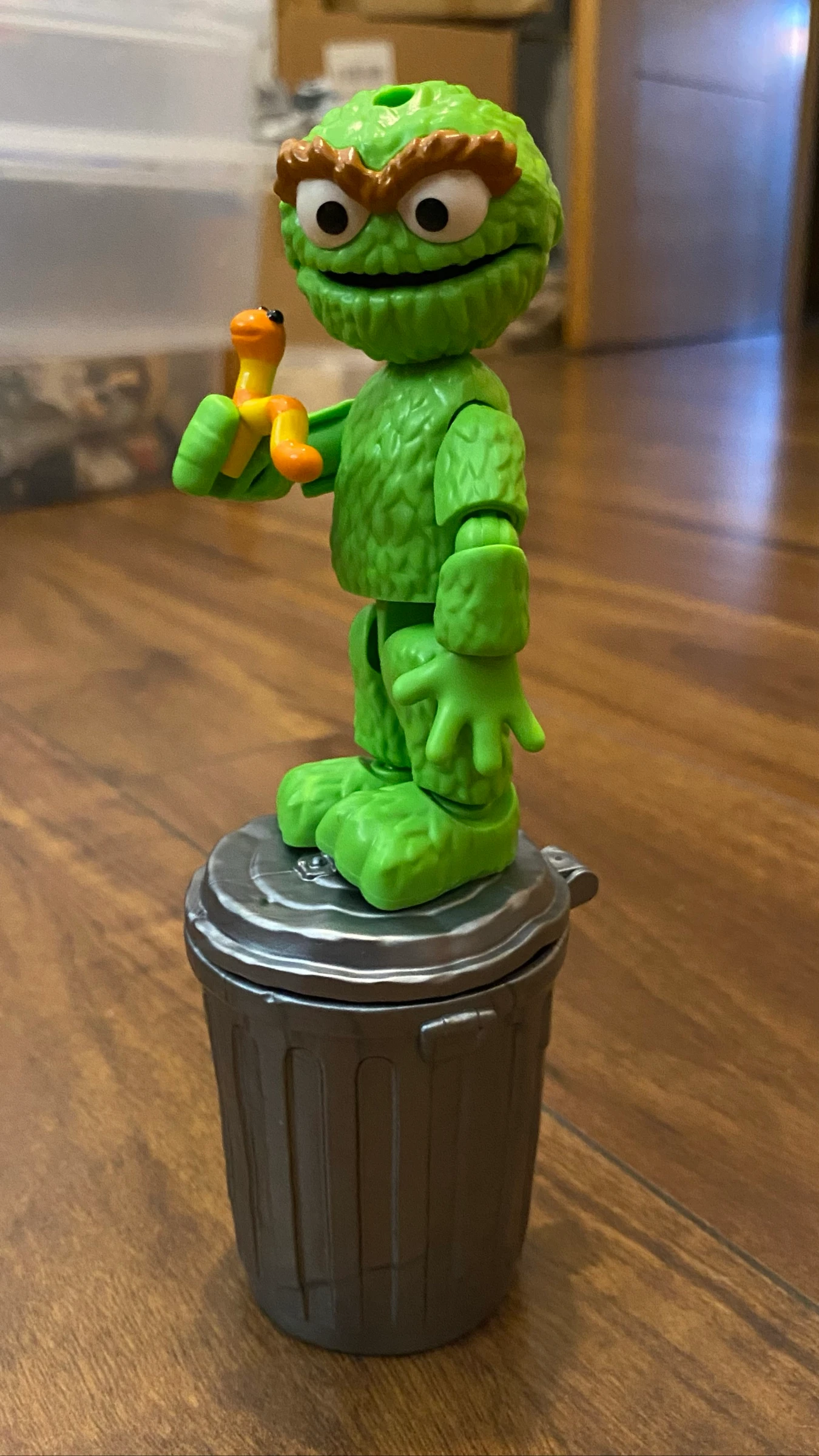 Sesame Street Oscar Figure – photo 6
